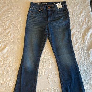 NWT! Jcrew 9" mid-rise demi-boot crop jean in Lantern wash, 25R
